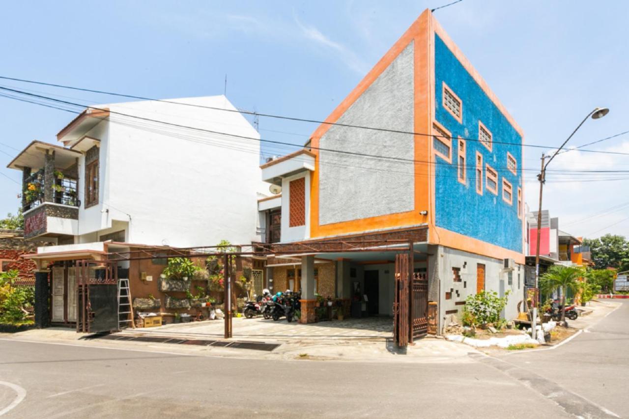 Reddoorz Syariah Near Stadion Manahan Solo 2 Extérieur photo