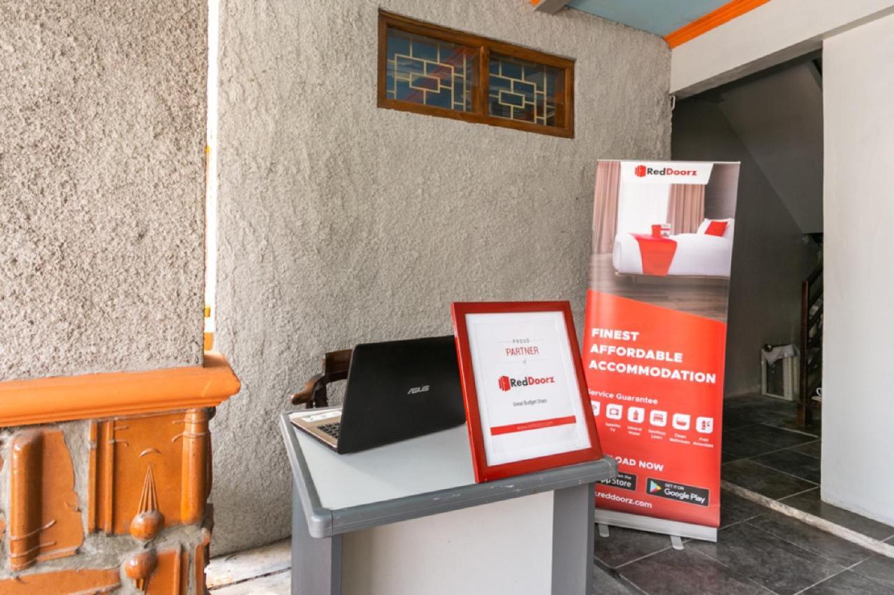 Reddoorz Syariah Near Stadion Manahan Solo 2 Extérieur photo